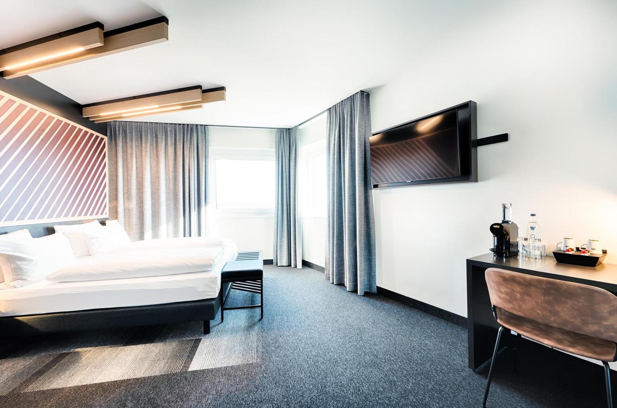 B&B Hotel Koeln-City Exterior photo